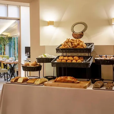 Western Premier Montfleuri 4* Сент-Максим