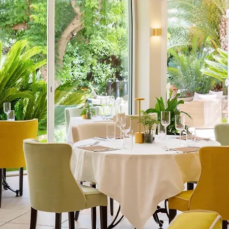 Отель Western Premier Montfleuri 4*